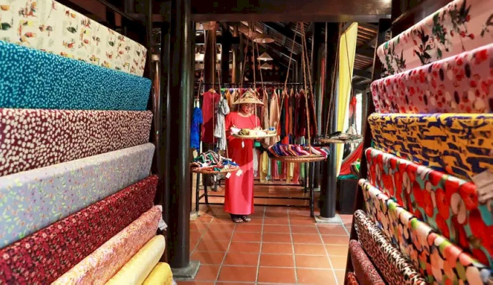 Nam Ngai Silk